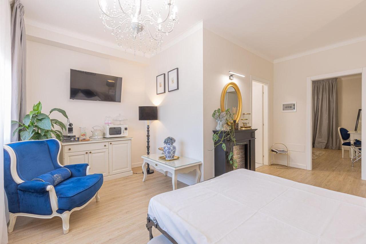 Crys: Apartments, Holiday, Business, Blu Verona Buitenkant foto