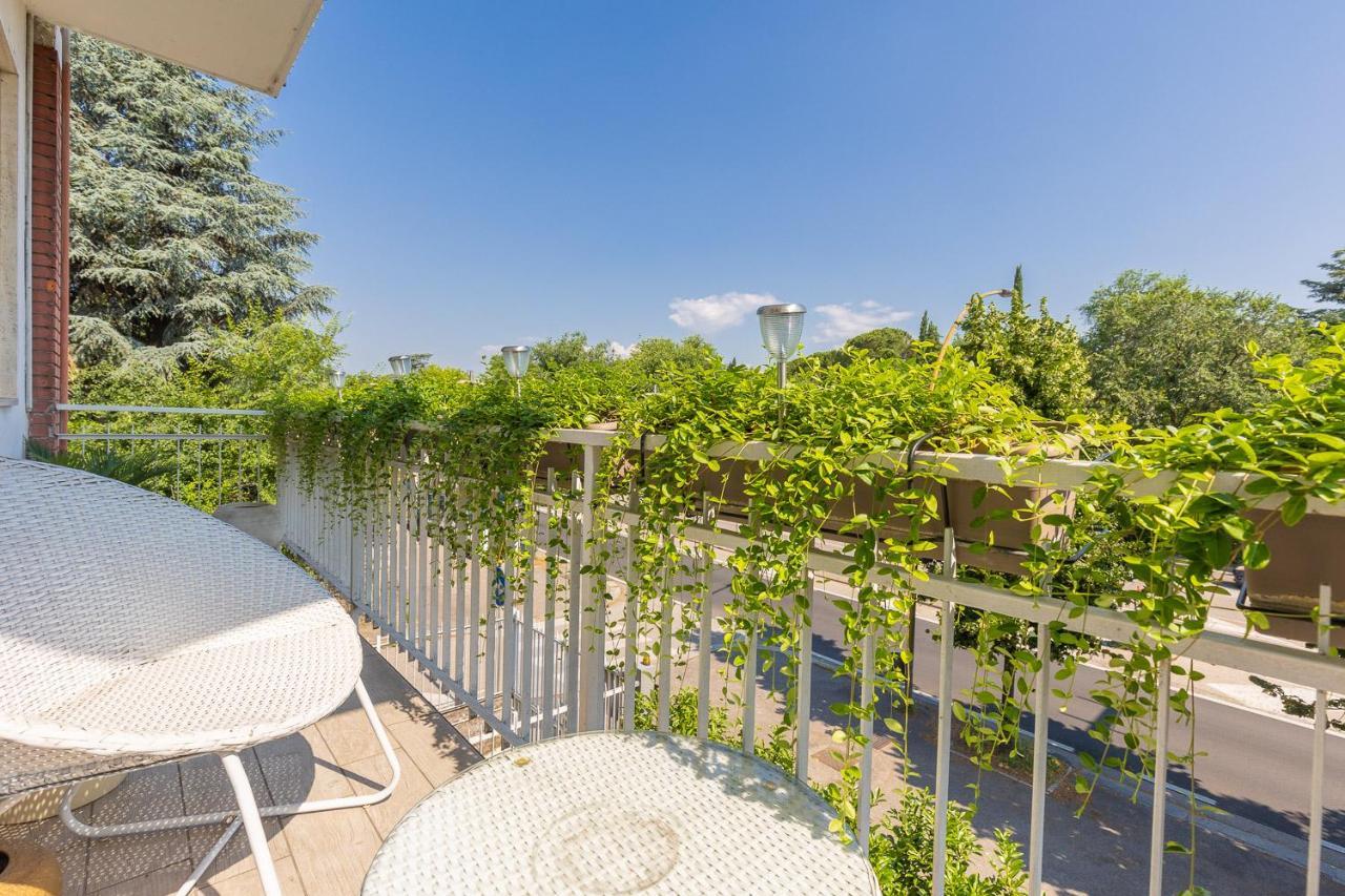 Crys: Apartments, Holiday, Business, Blu Verona Buitenkant foto