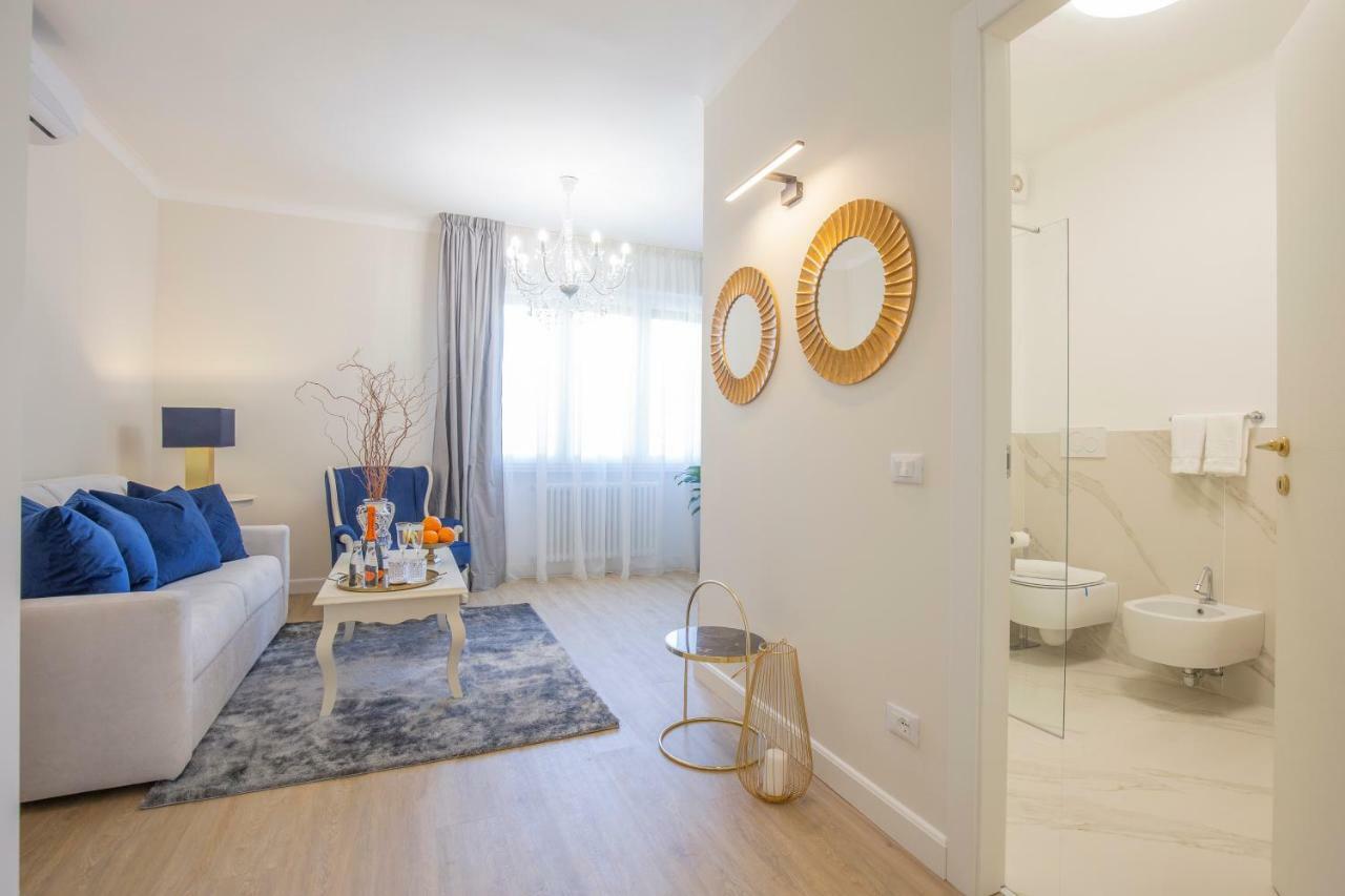 Crys: Apartments, Holiday, Business, Blu Verona Buitenkant foto