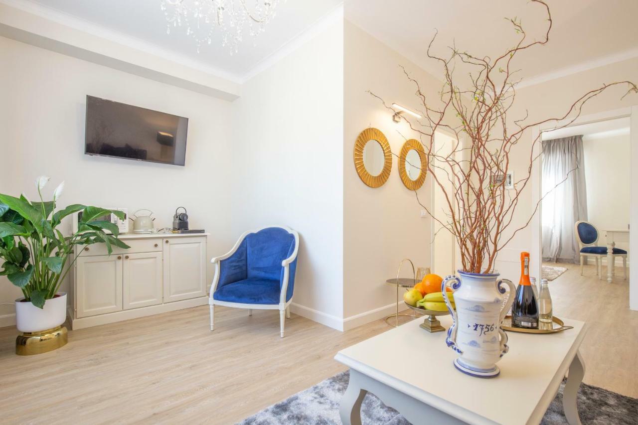 Crys: Apartments, Holiday, Business, Blu Verona Buitenkant foto